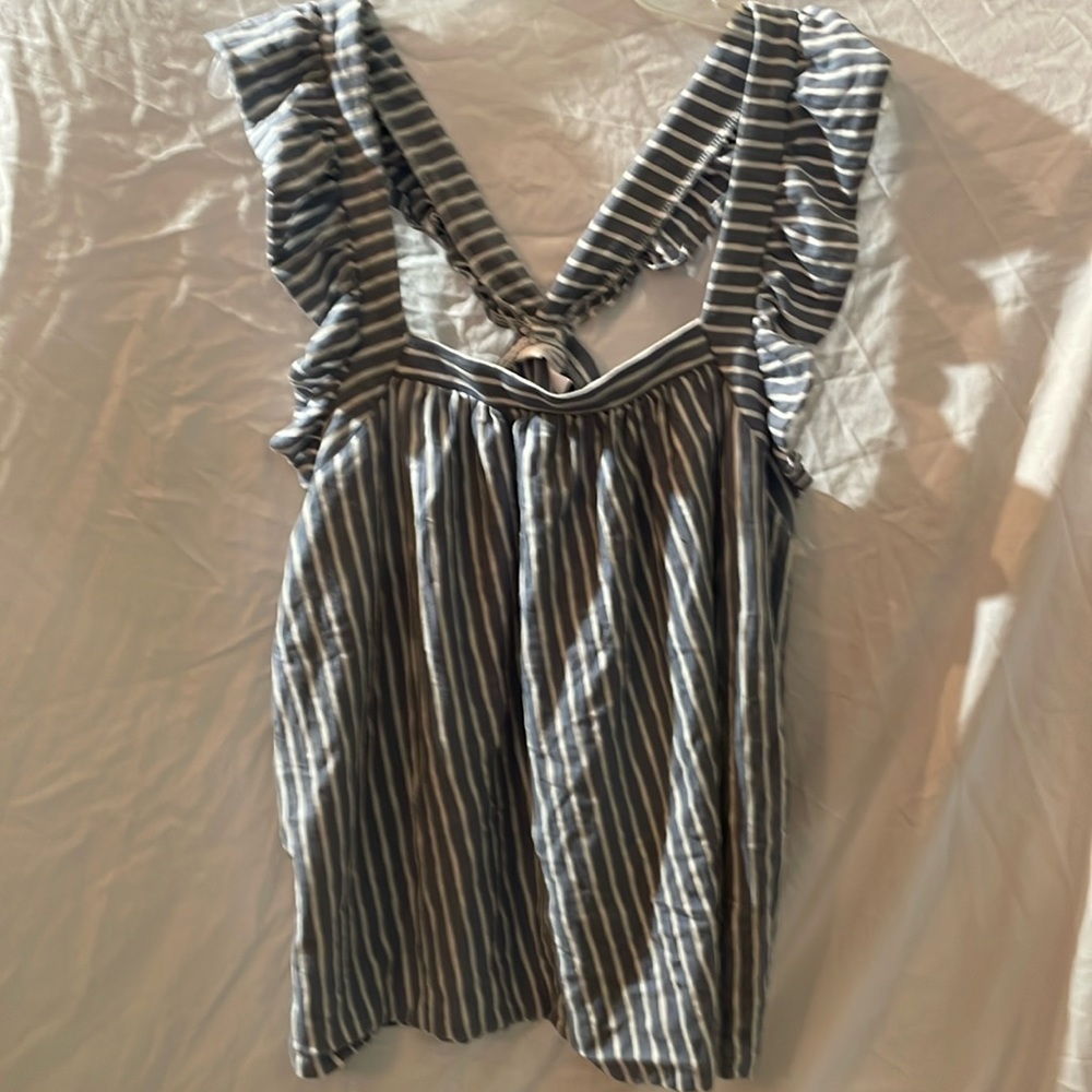 A size xxl Lauren Conrad flow, beautiful tank top